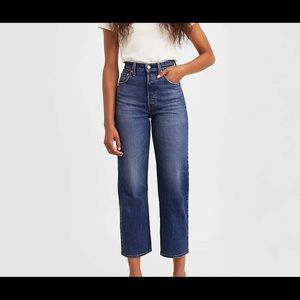 Levi’s Ribcage Straight